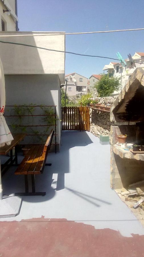 Apartment Mika Vodice Exterior photo