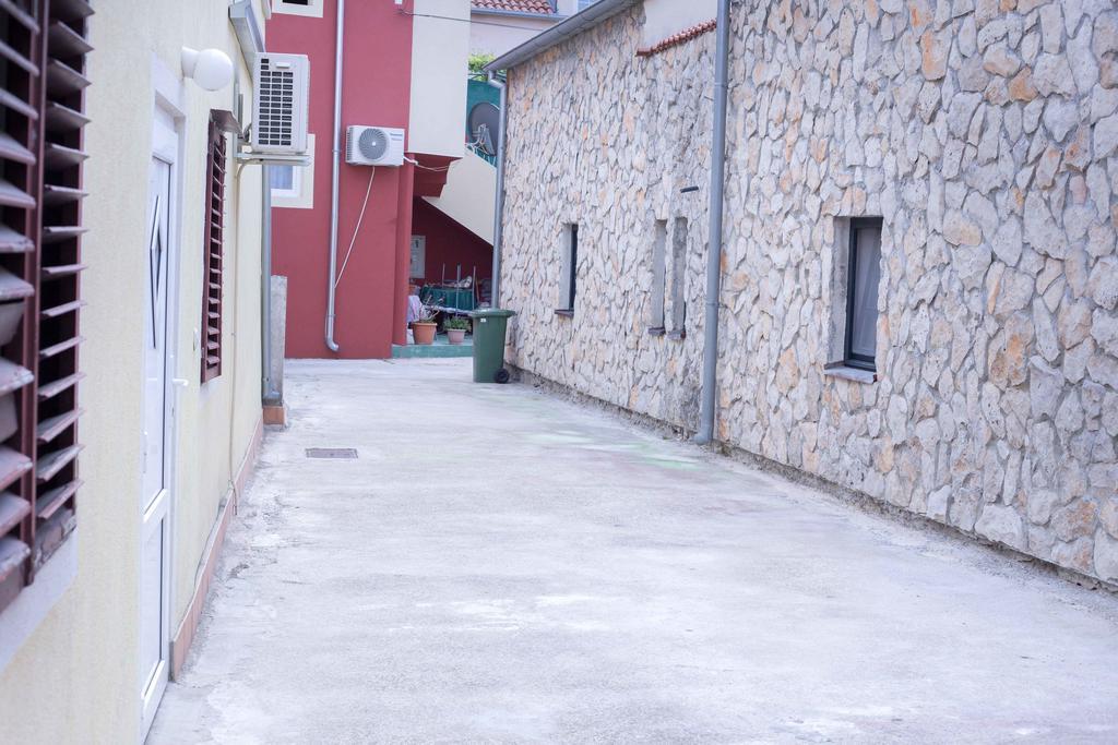 Apartment Mika Vodice Exterior photo